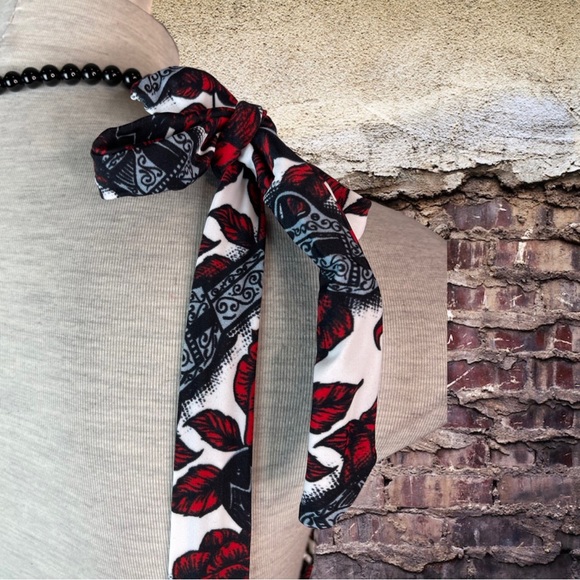 Too Fast Guns and Roses Tattoo Bikini Swimwear Swim - Picture 11 of 12